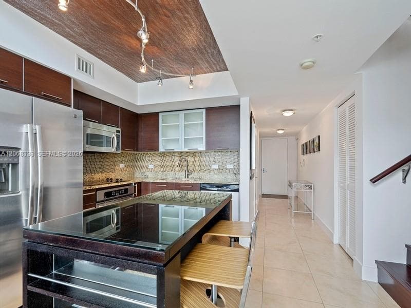 41 SE 5th St # 2310, Miami, FL 33131 photo 3