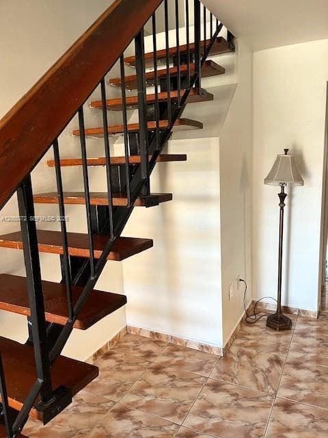 5274 W 25th Ln # 206, Hialeah, FL 33016 photo 3