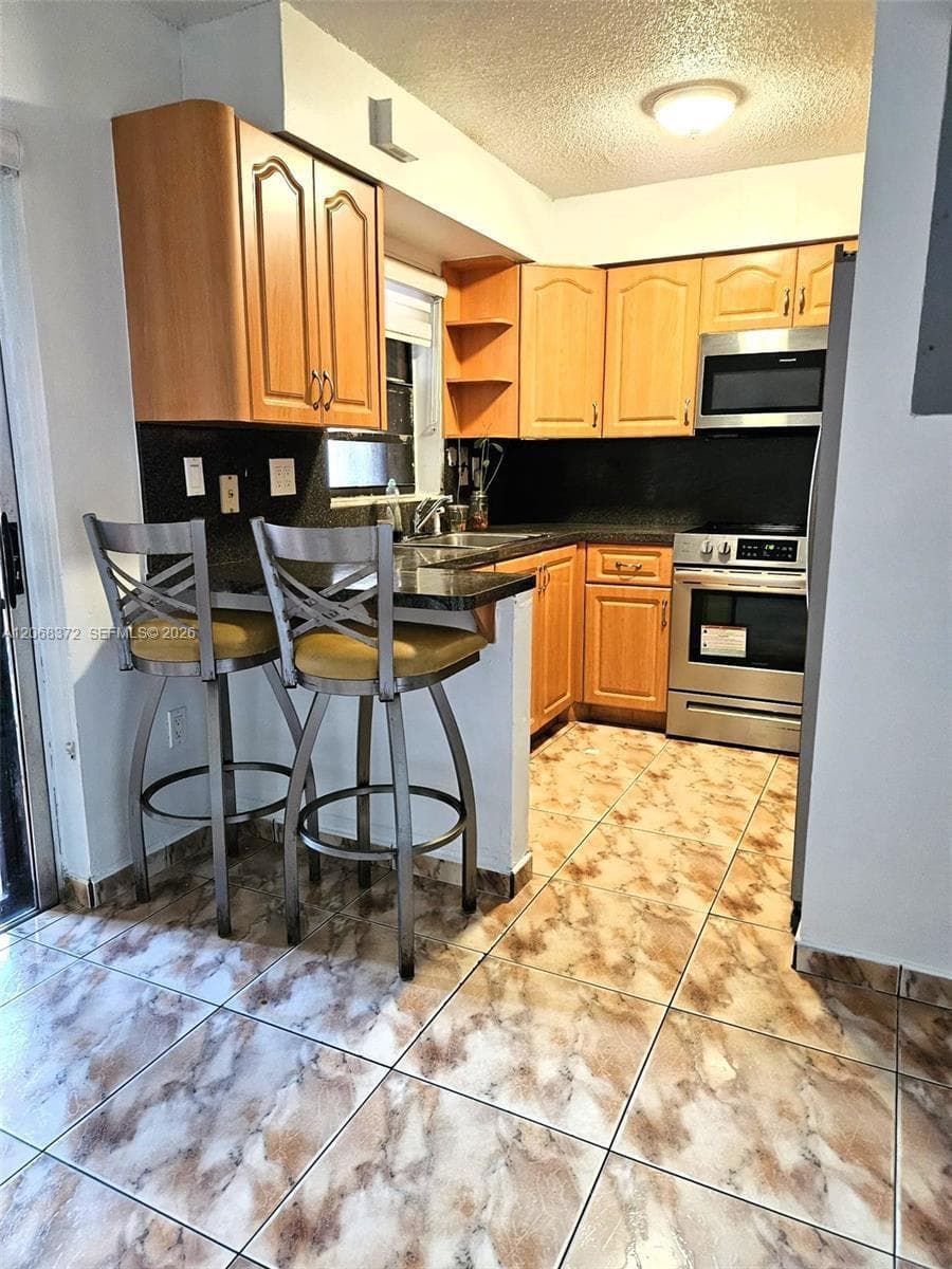 5274 W 25th Ln # 206, Hialeah, FL 33016 photo 4