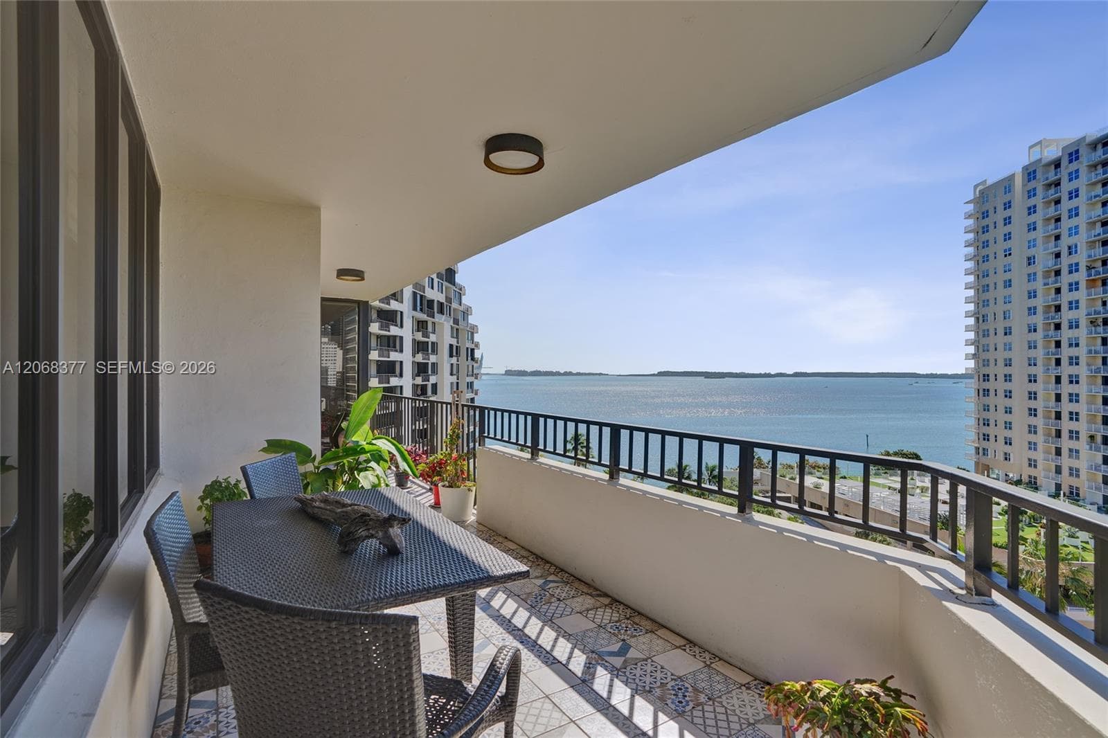 520 Brickell Key Dr # A1015, Miami, FL 33131