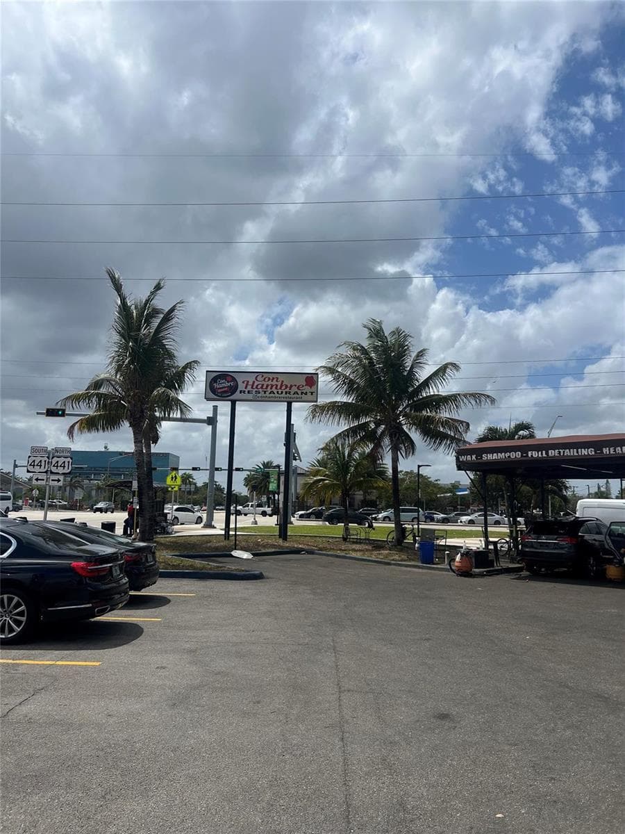 5939 HOLLYWOOD Boulevard, Hollywood, FL 33021 photo 5