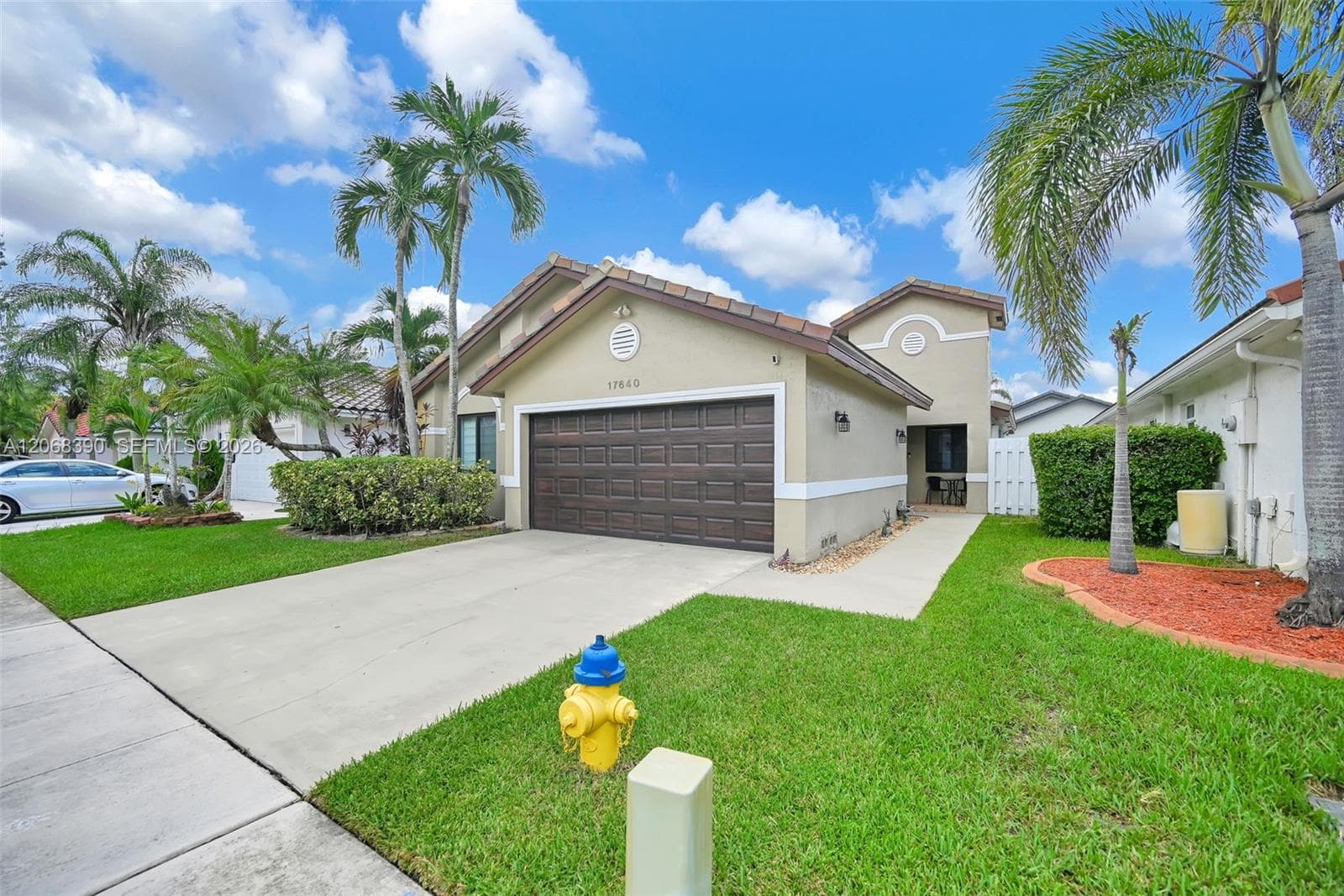 17640 SW 4th Ct, Pembroke Pines, FL 33029 photo 2