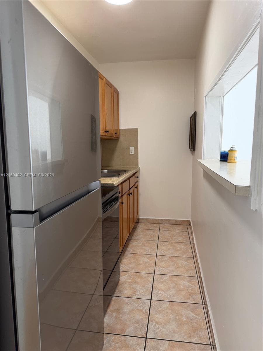 636 SW 8th Ave # 636, Miami, FL 33130 photo 4