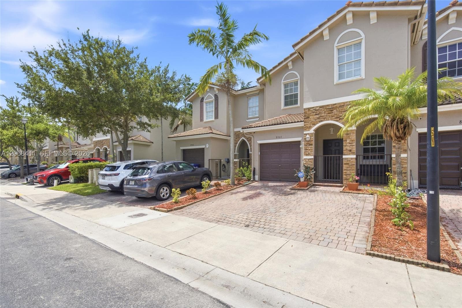 8906 SW 224th Ter, Cutler Bay, FL 33190 photo 2