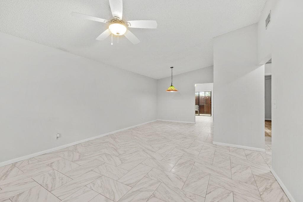 8019 SE Villa Circle, Hobe Sound, FL 33455 photo 4