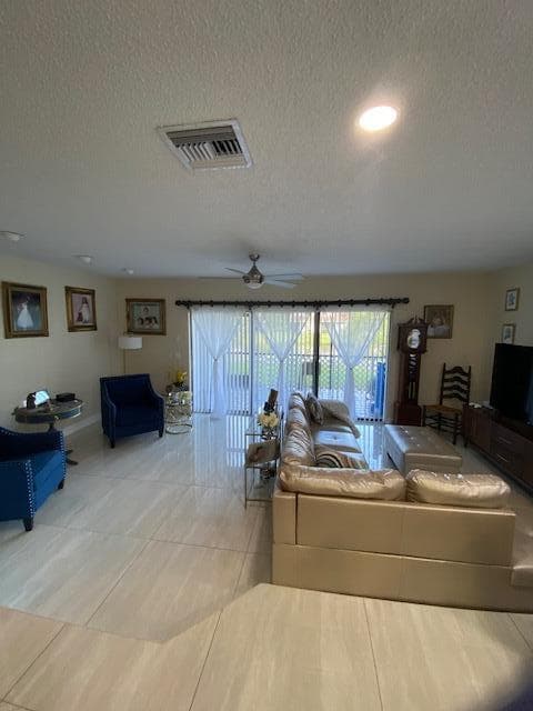 1701 WOODBRIDGE LAKES Circle, West Palm Beach, FL 33406 photo 2