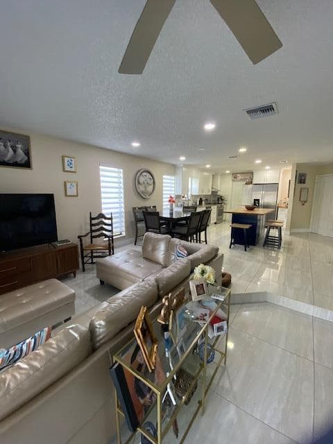 1701 WOODBRIDGE LAKES Circle, West Palm Beach, FL 33406 photo 3