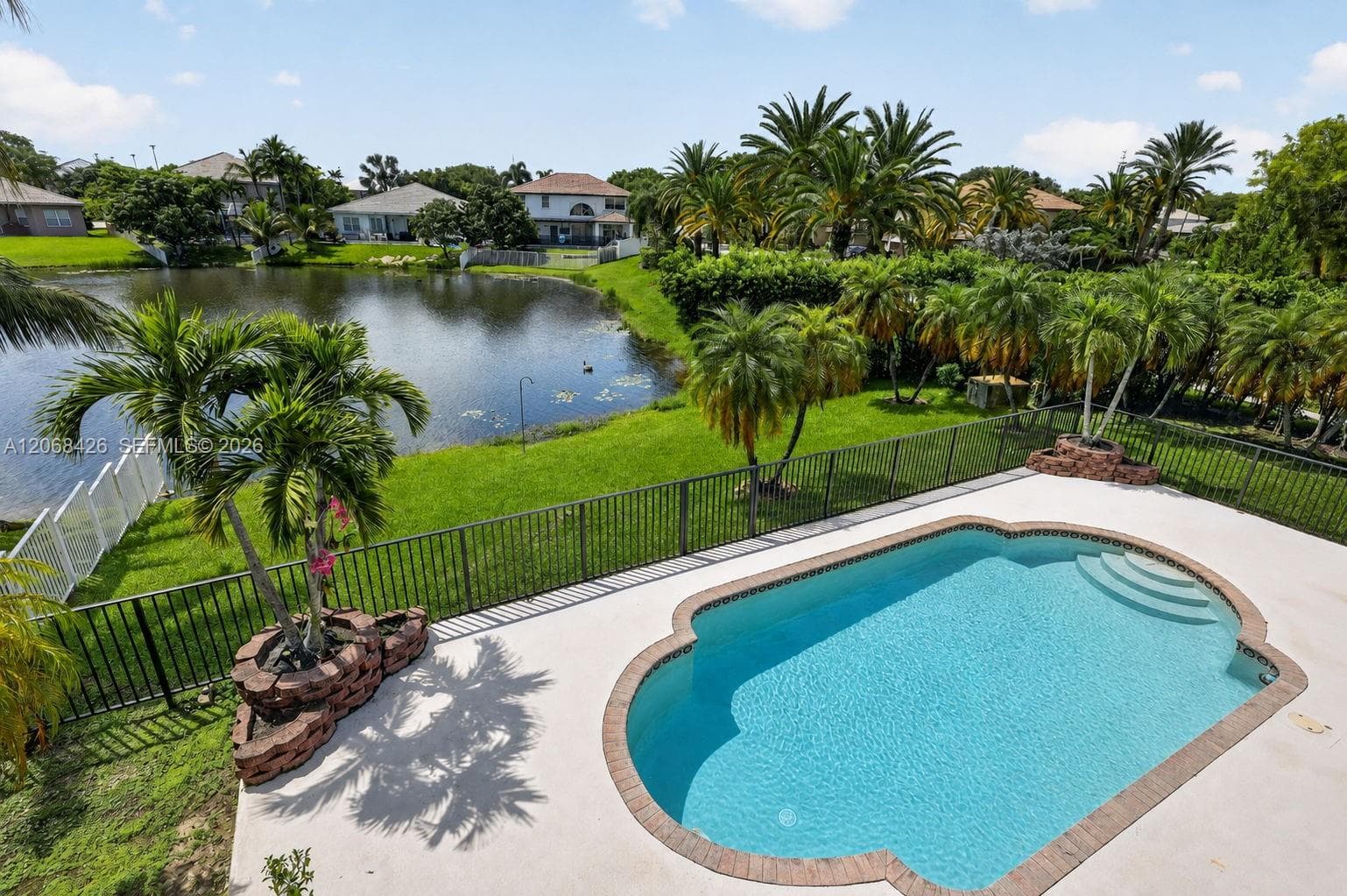 600 SW 167th Way, Pembroke Pines, FL 33027 photo 2