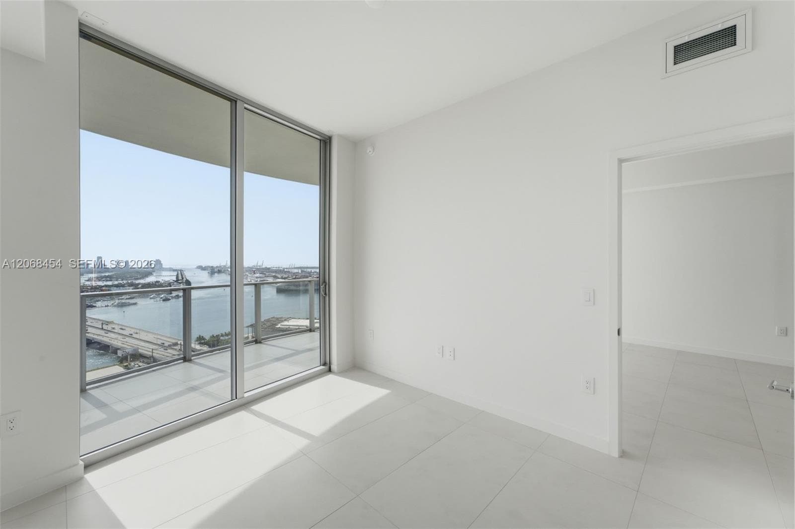 1400 Biscayne Blvd. # 3004, Miami, FL 33132 photo 3
