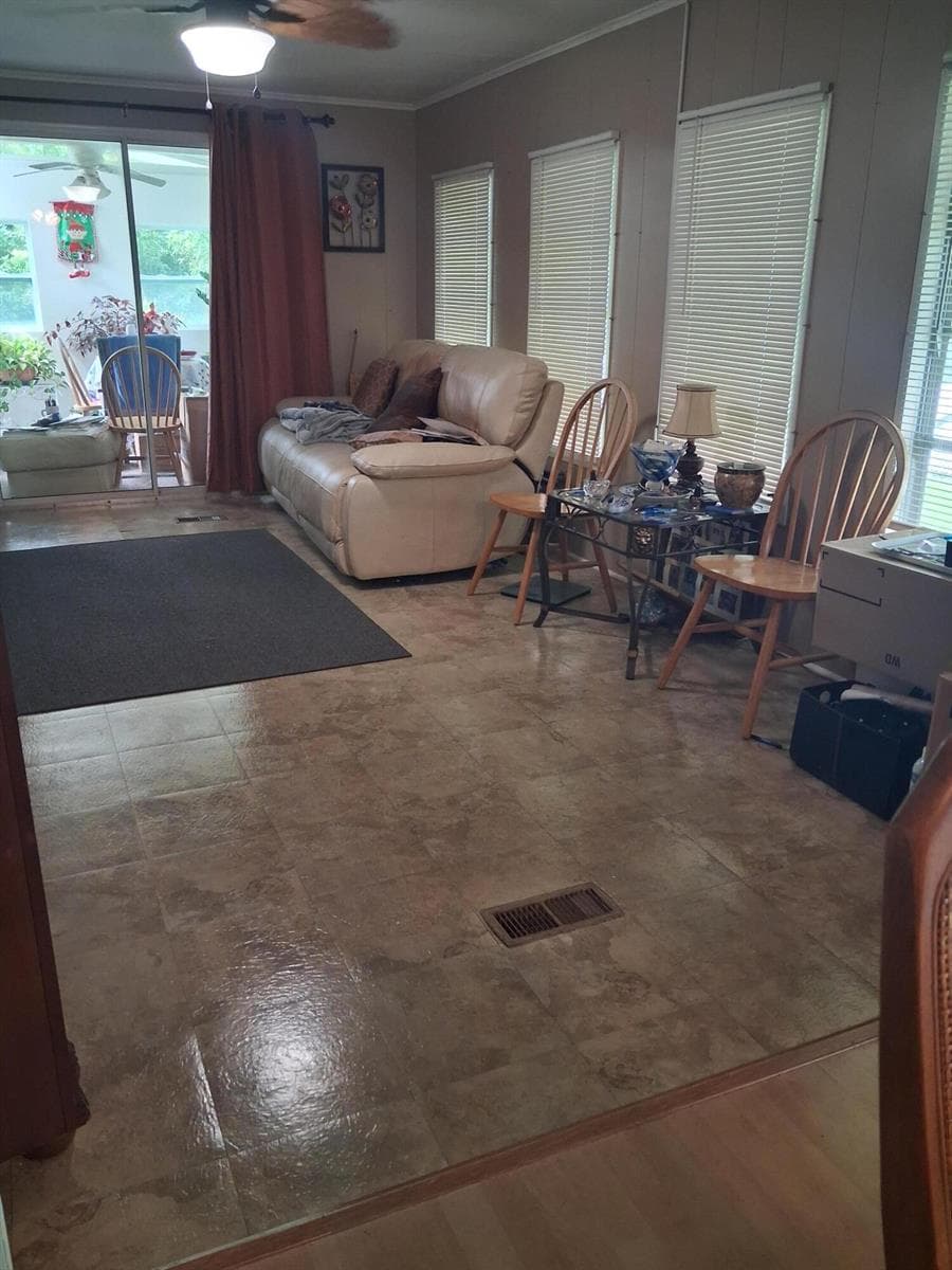 8 Novedades, Port St. Lucie, FL 34952 photo 4