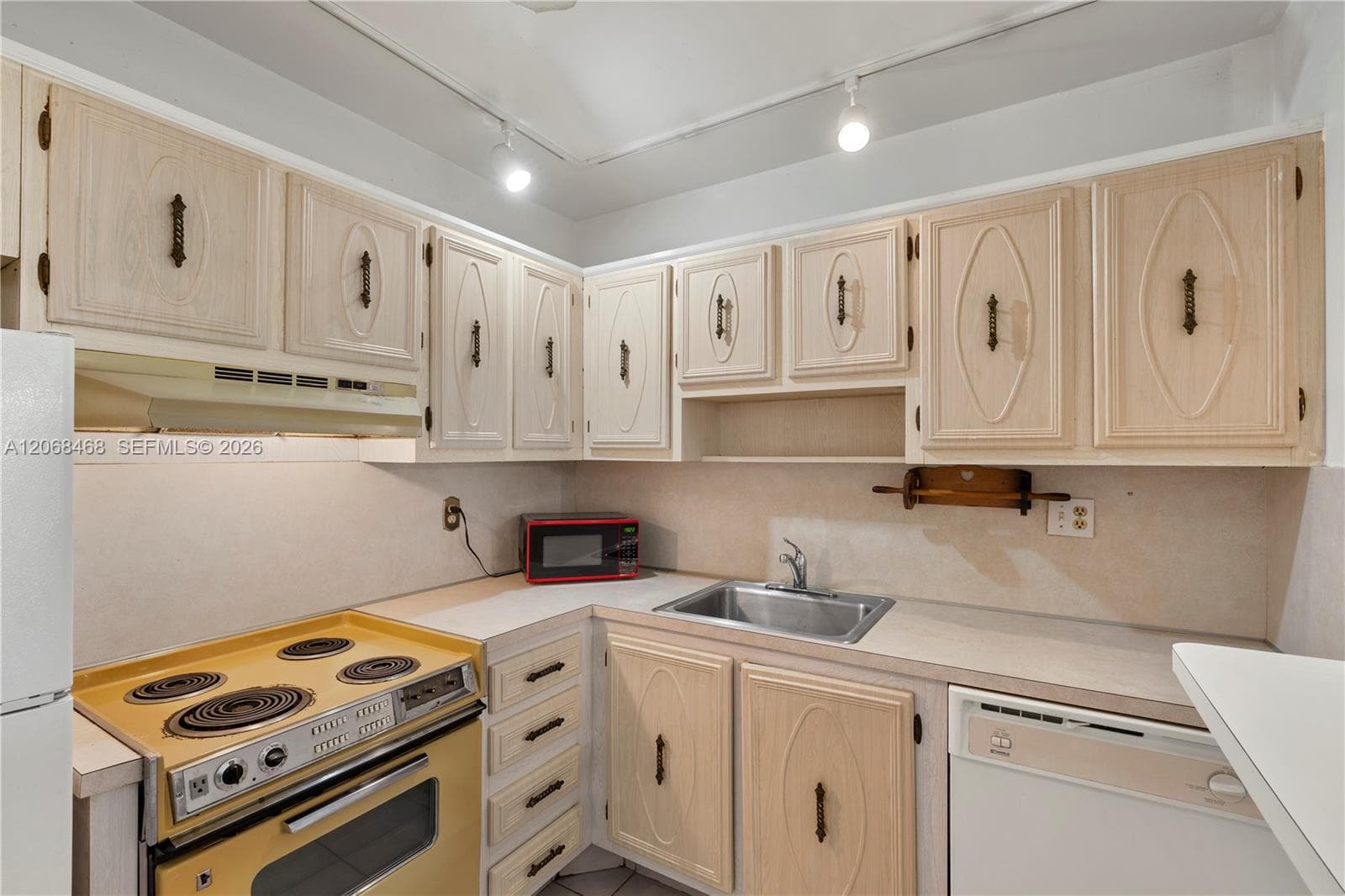 5620 SW 3rd Pl # 103, Margate, FL 33068 photo 5