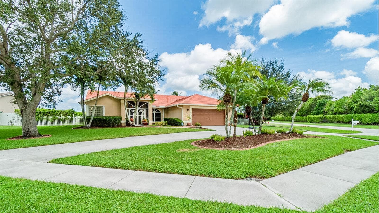 10850 Paso Fino Drive, Wellington, FL 33449 photo 2