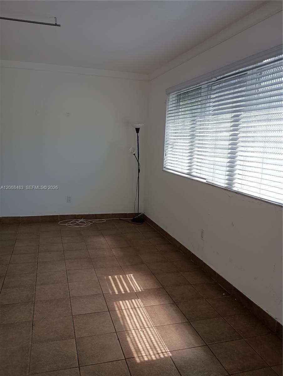 8132 Harding Ave # 1, Miami Beach, FL 33141 photo 3