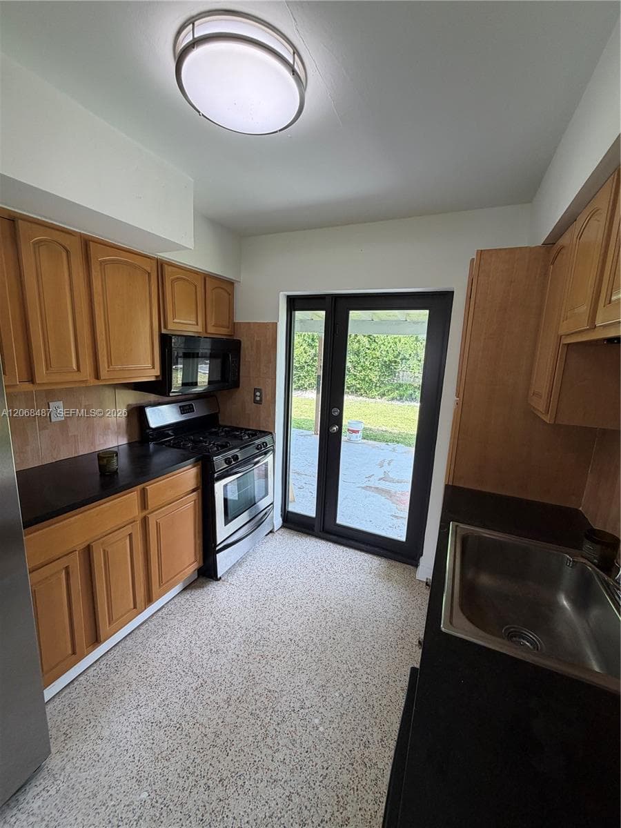 4361 SW 97th Ct, Miami, FL 33165 photo 5