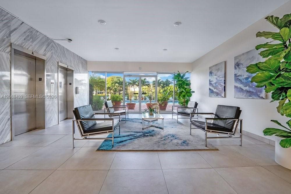 401 Golden Isles Dr # 1116, Hallandale Beach, FL 33009