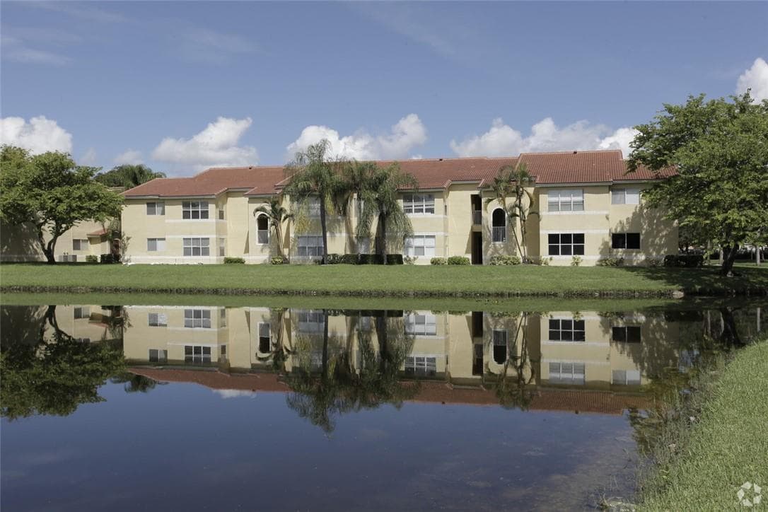 12730 VISTA ISLES Drive # 812, Sunrise, FL 33325 photo 3