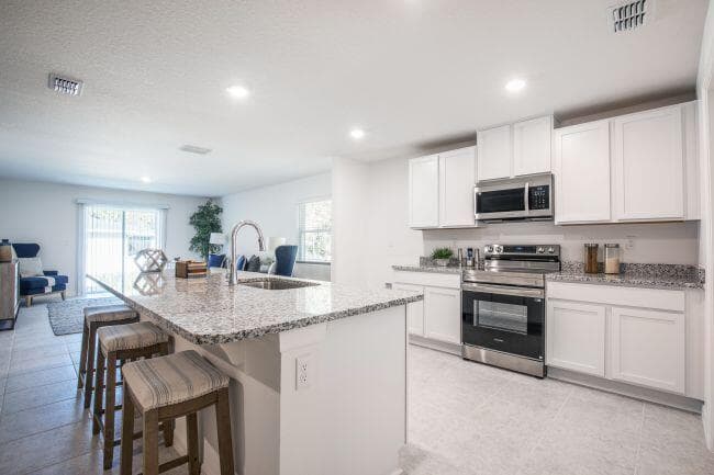 8445 98TH Court, Vero Beach, FL 32967 photo 3