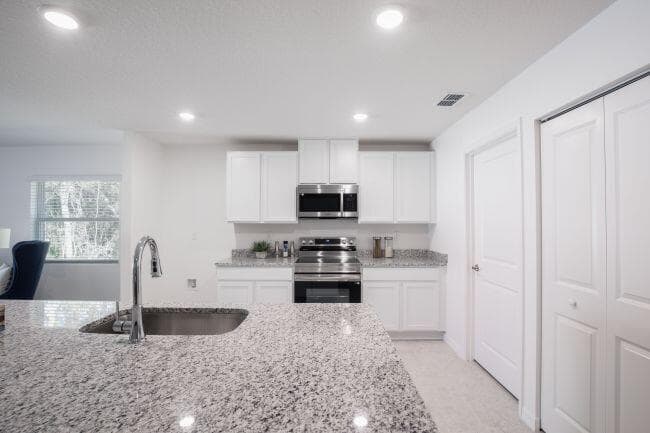 8445 98TH Court, Vero Beach, FL 32967 photo 5