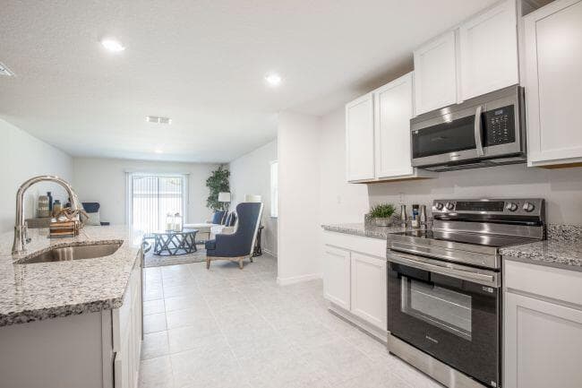 8445 98TH Court, Vero Beach, FL 32967 photo 4