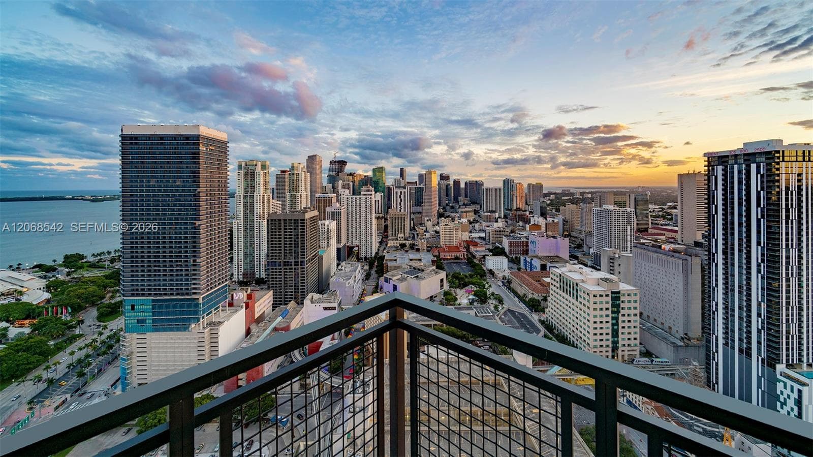 650 NE 2nd Ave # 4305, Miami, FL 33132 photo 4