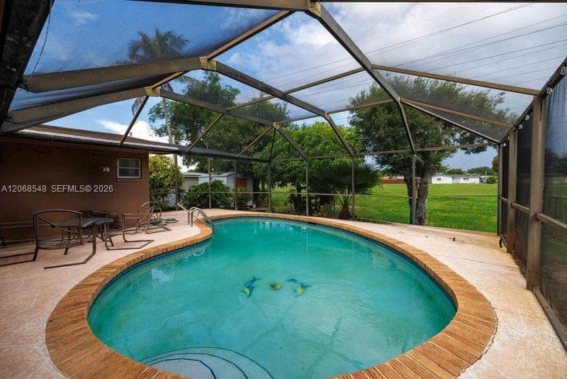 2160 NW 91st Ter, Pembroke Pines, FL 33024 photo 2