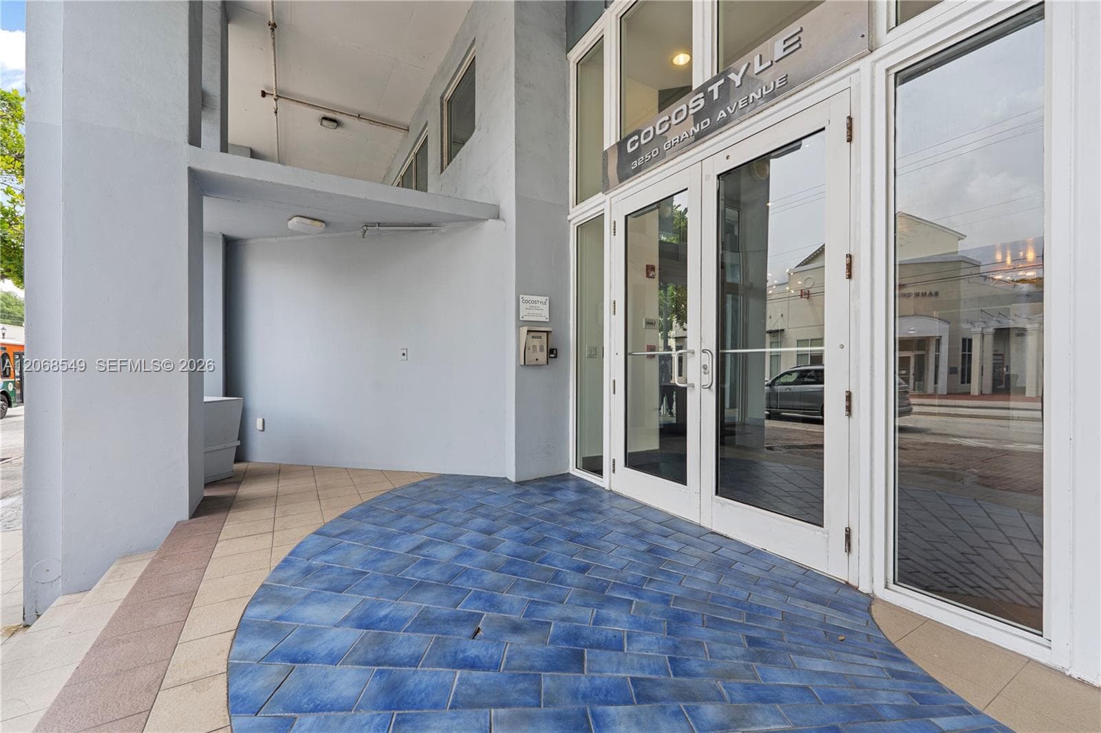 3250 Grand Ave # 406, Miami, FL 33133 photo 4