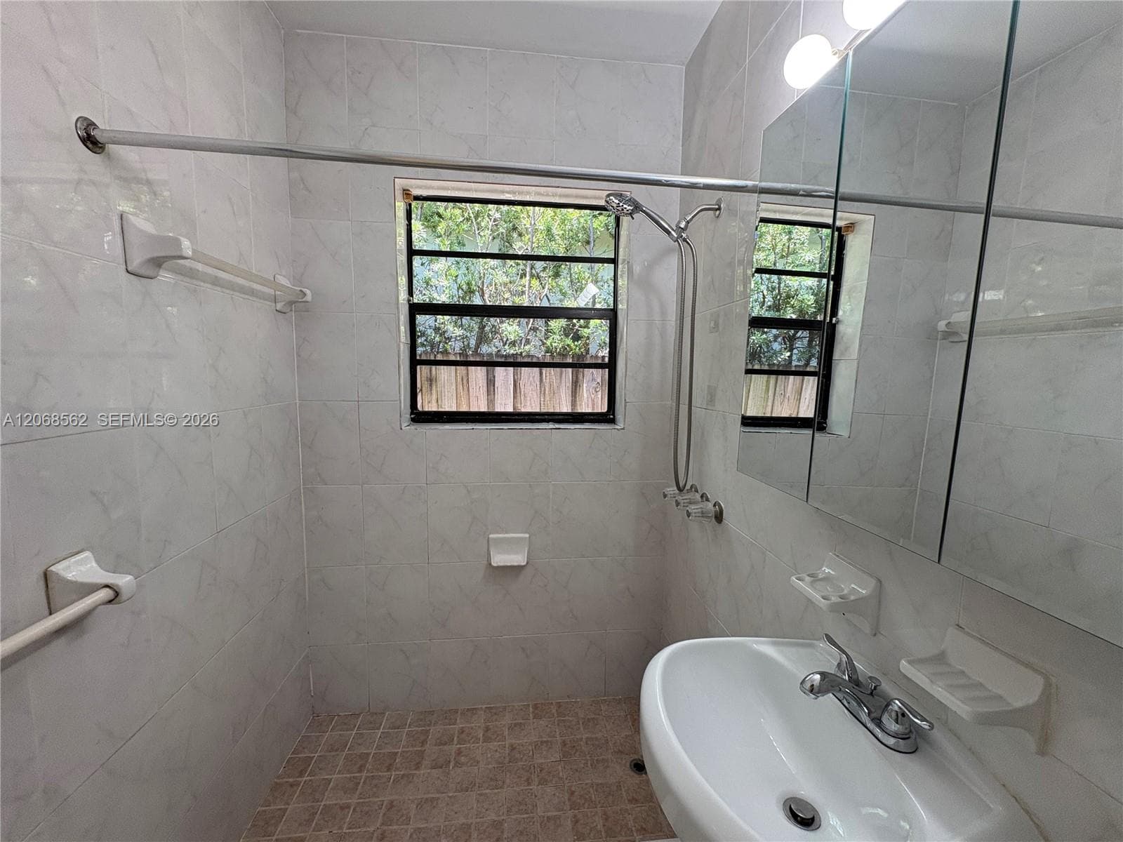 807 86th St # 802, Miami Beach, FL 33141 photo 4