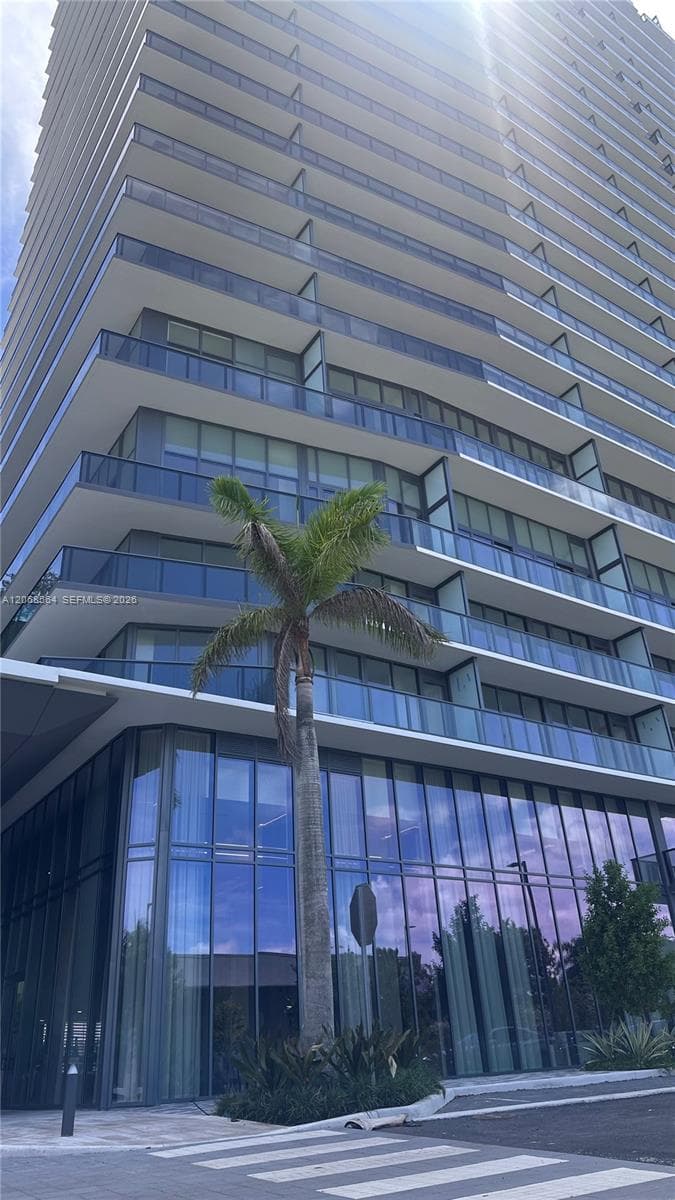 1170 E HALLANDALE BEACH # 803, Hallandale Beach, FL 33009 photo 2