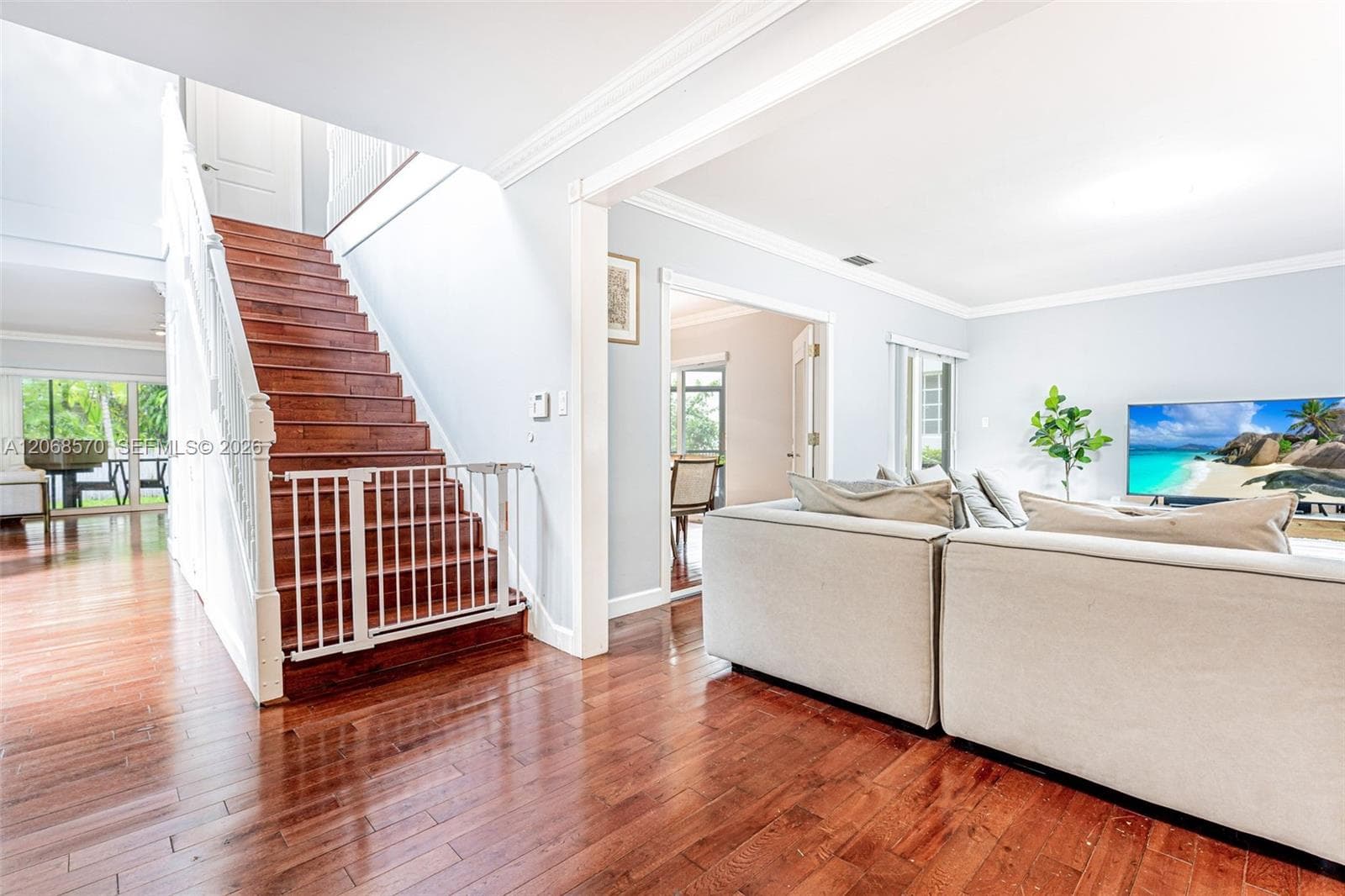 6865 Veronese St, Coral Gables, FL 33146 photo 2