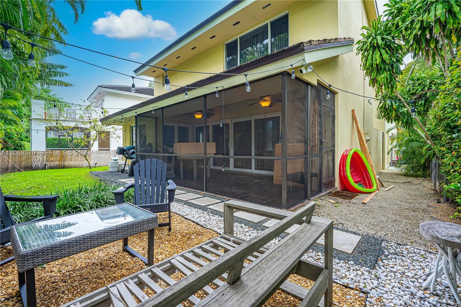6865 Veronese St, Coral Gables, FL 33146 photo 4