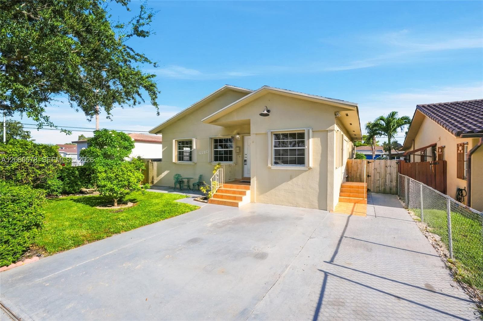 6710 SW 29th St, Miami, FL 33155 photo 3