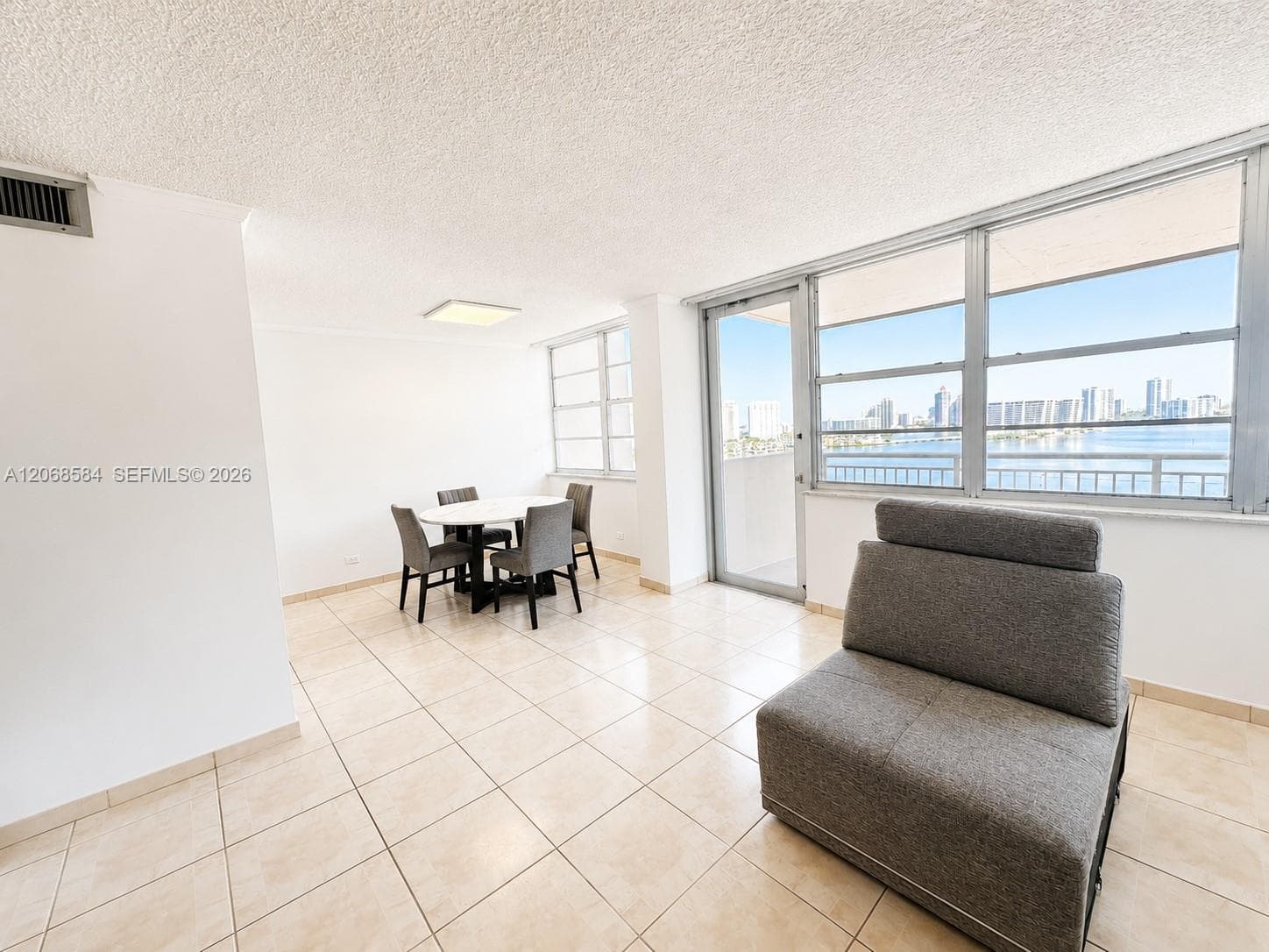 250 174th St # 1615, Sunny Isles Beach, FL 33160 photo 5