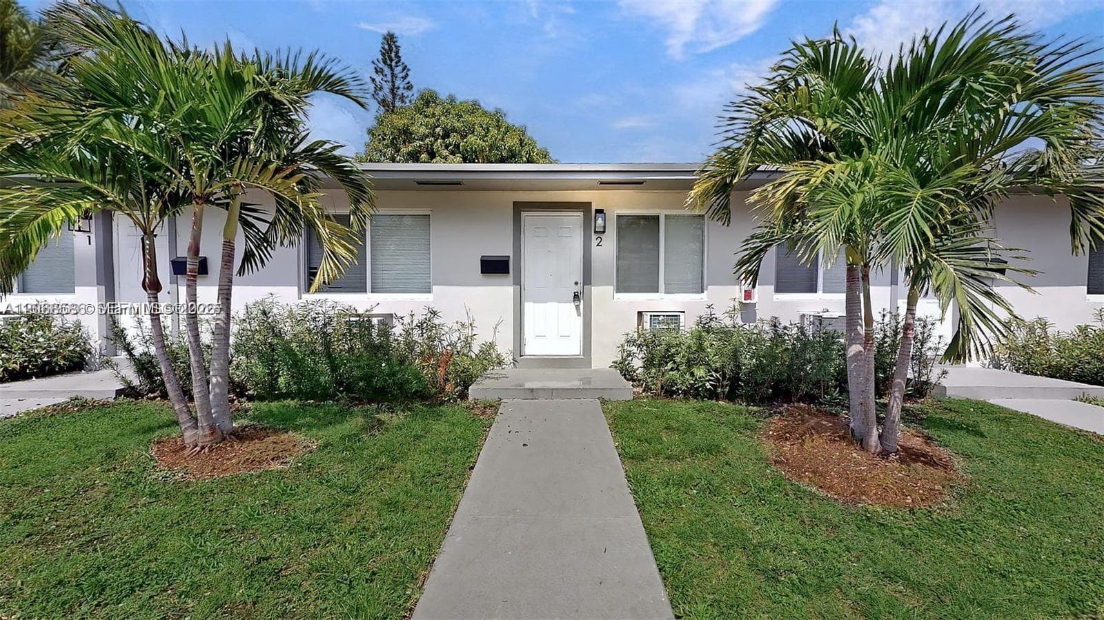 891 SW 5th St # 2, Miami, FL 33130