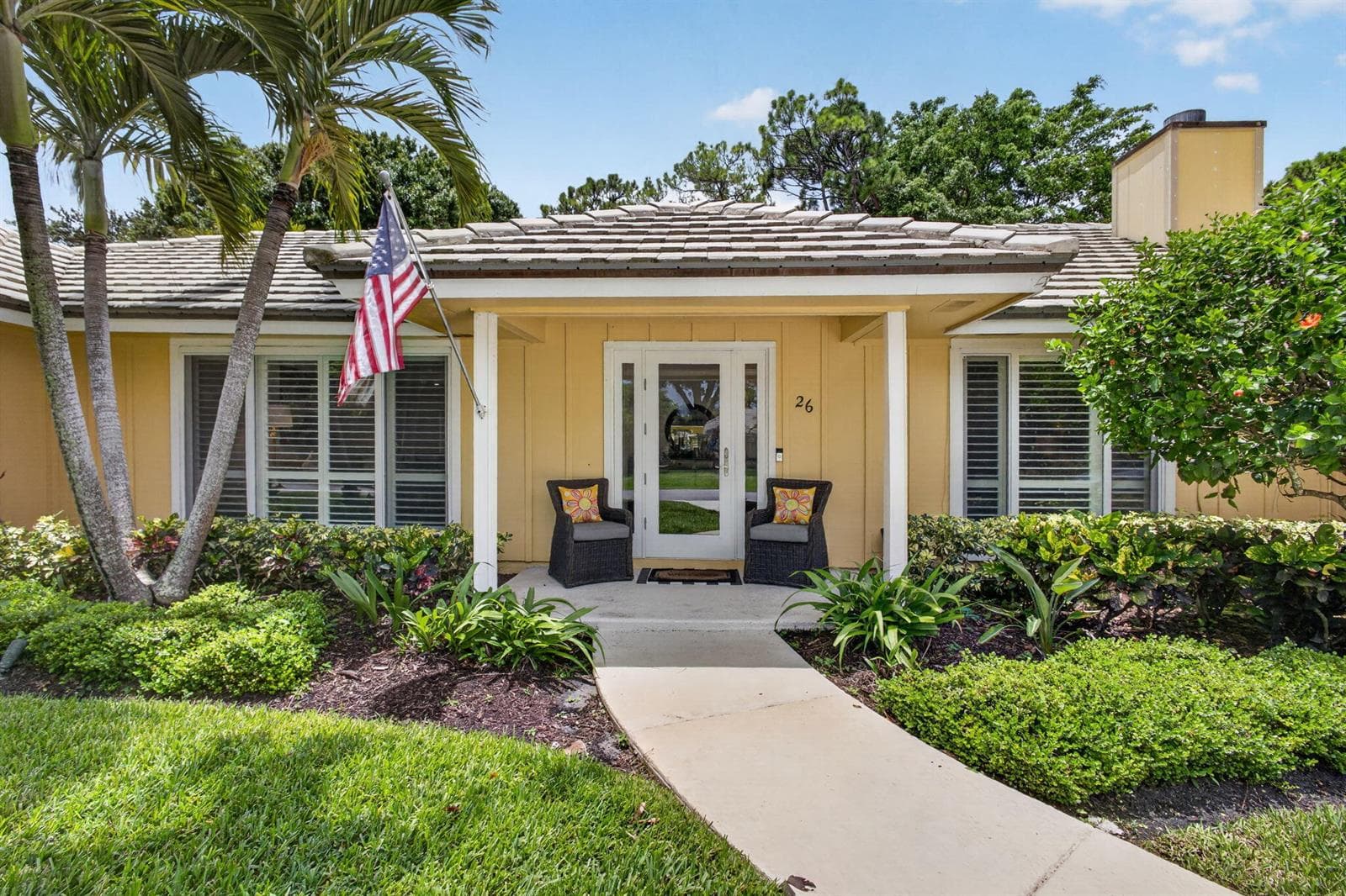 26 Cambria Road W, Palm Beach Gardens, FL 33418 photo 2