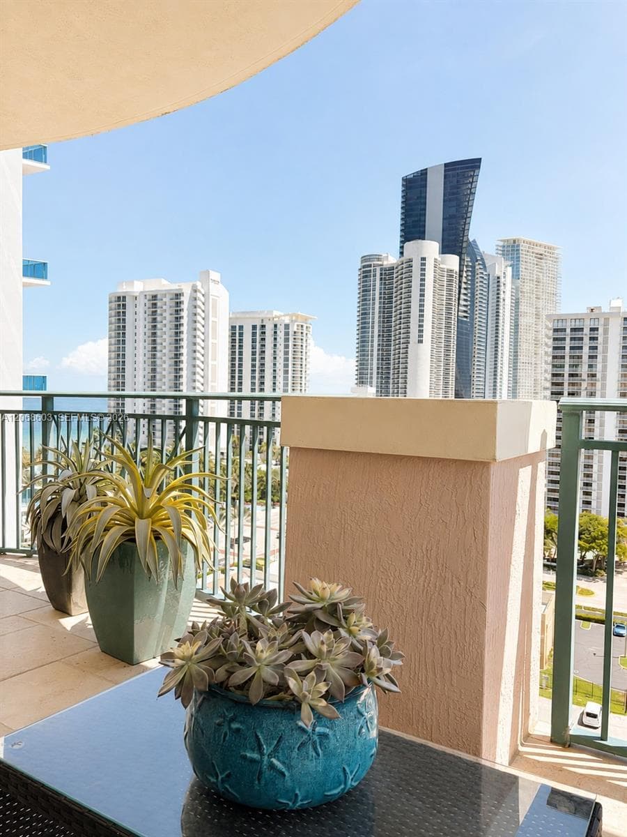 17555 SW Atlantic Blvd # PH2, Sunny Isles Beach, FL 33160 photo 2