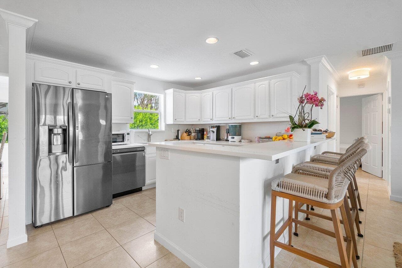 125 Gregory Place, West Palm Beach, FL 33405 photo 5