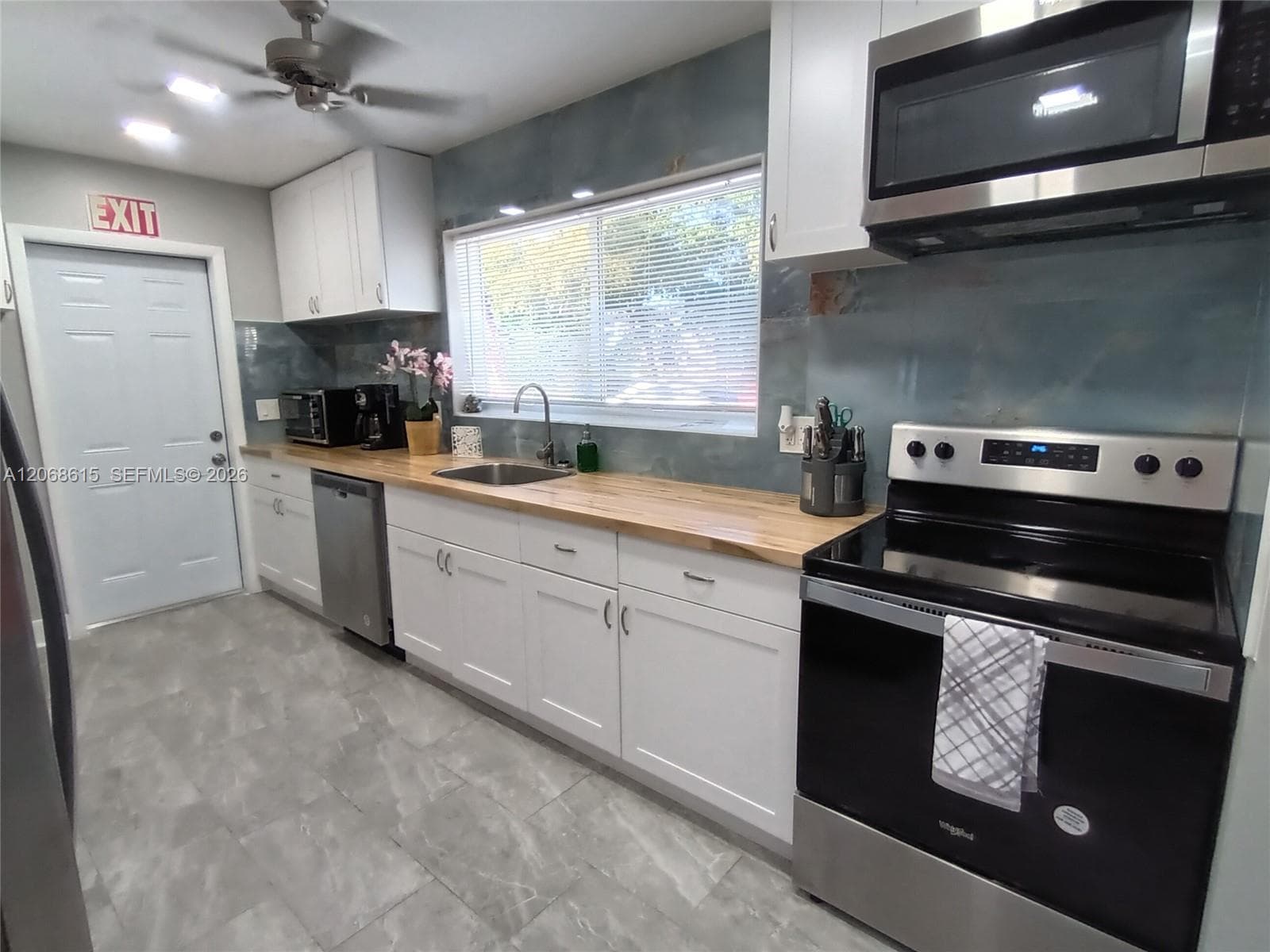 2242 Polk St, Hollywood, FL 33020 photo 5