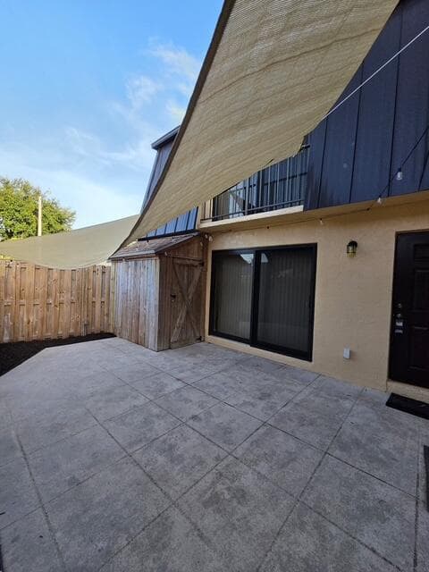 2318 Waterside Drive, Lake Worth, FL 33461 photo 3