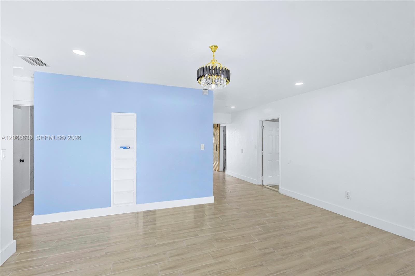 1854 Lauderdale Manor Dr, Fort Lauderdale, FL 33311 photo 4