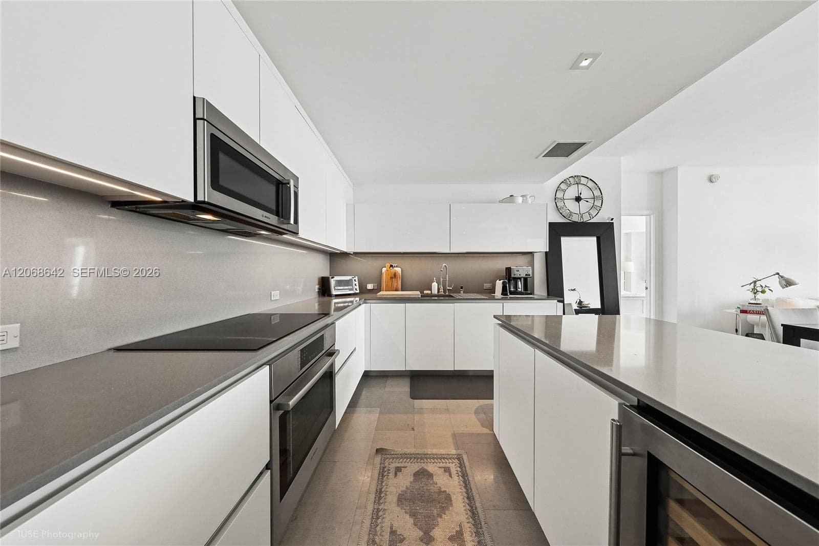 68 SE 6th St # 2909, Miami, FL 33131 photo 4