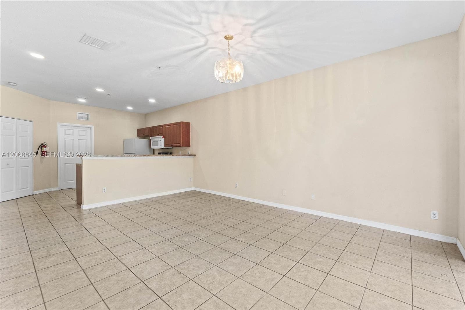 2004 Freeport Ln # 4106, Riviera Beach, FL 33404 photo 4