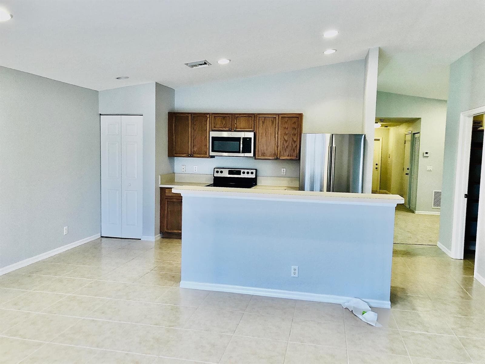 4801 SE GRAHAM Drive, Stuart, FL 34997 photo 2