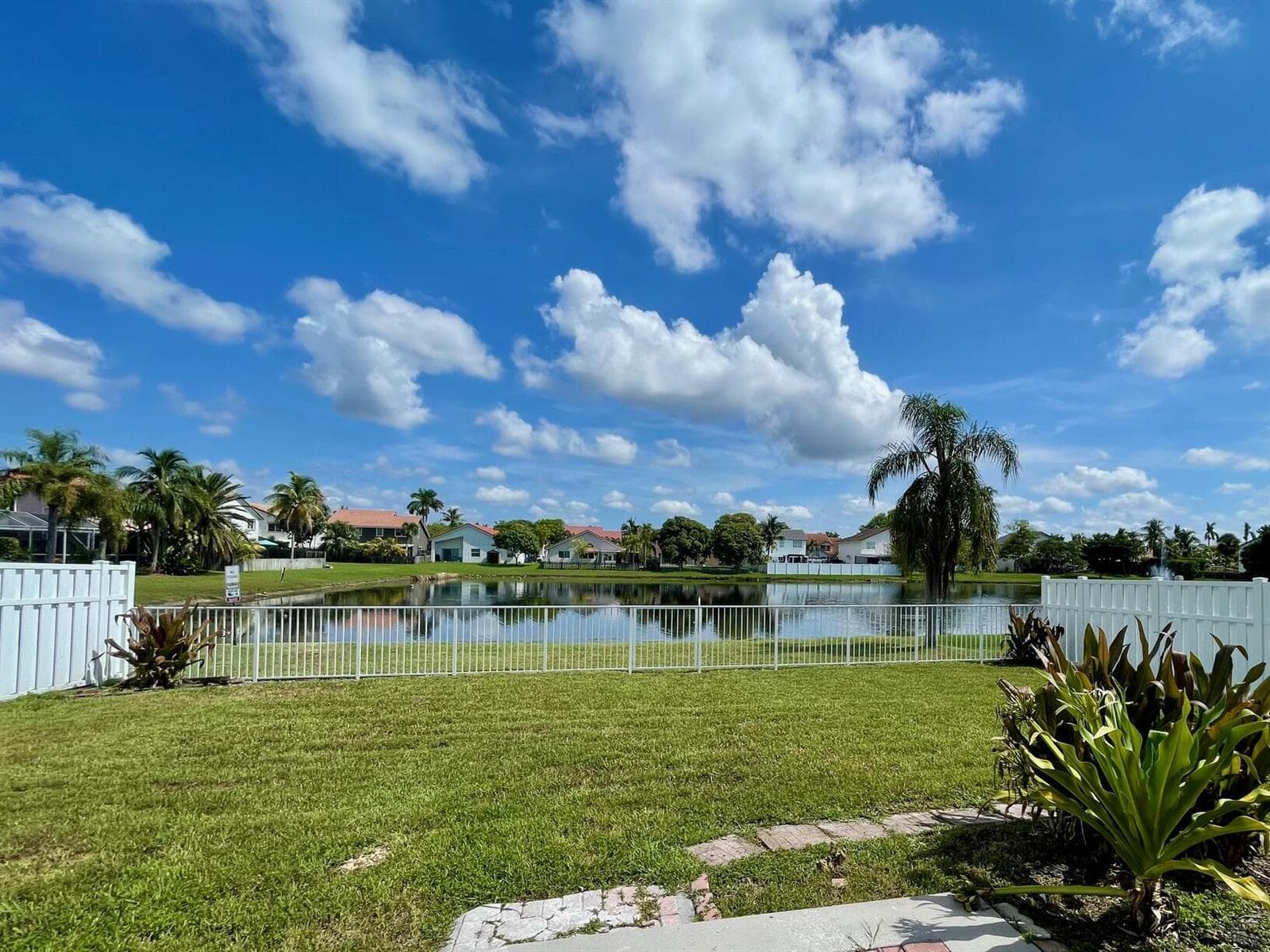 12149 NW 34TH Street, Sunrise, FL 33323 photo 2