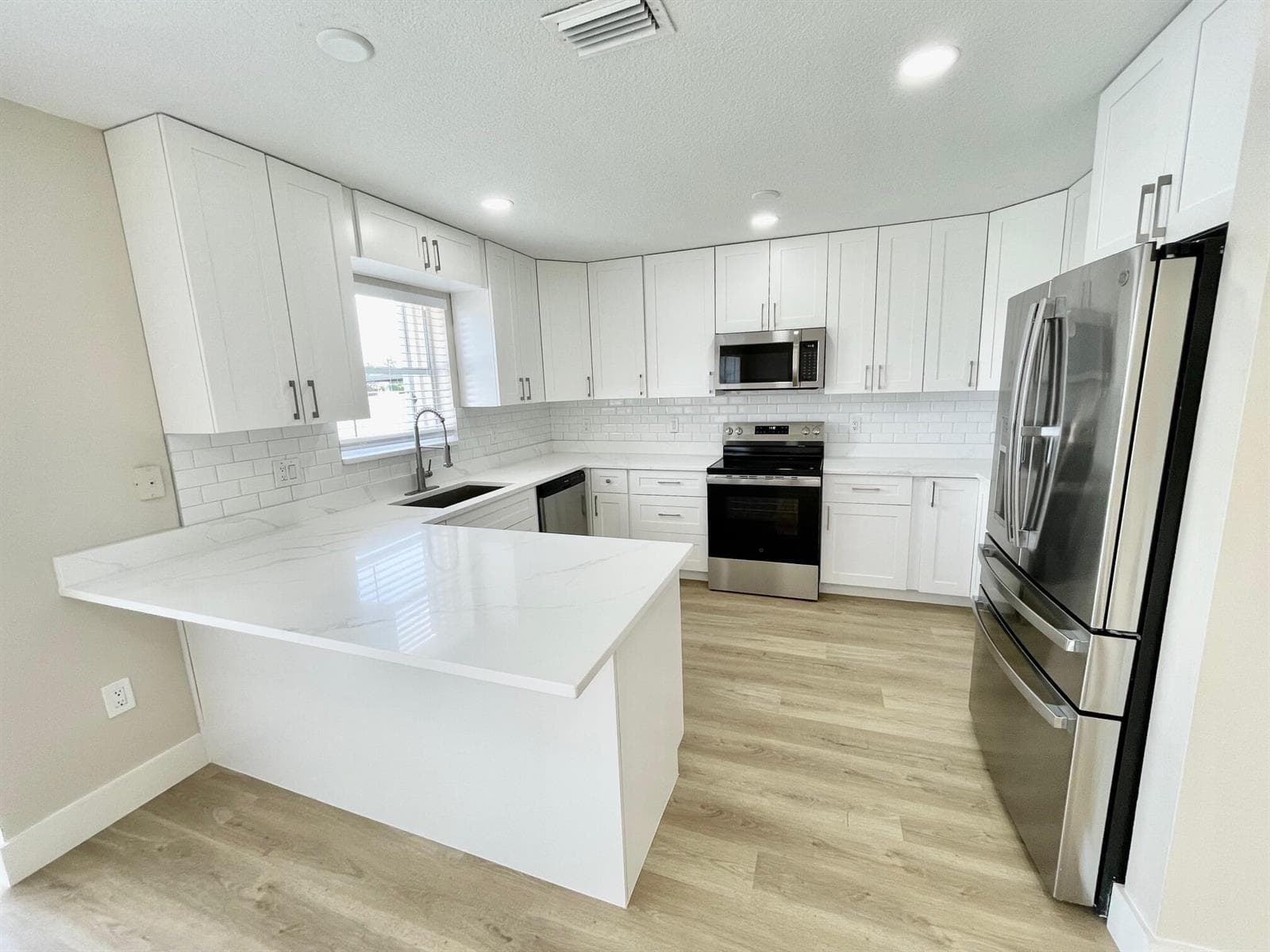 12149 NW 34TH Street, Sunrise, FL 33323 photo 5