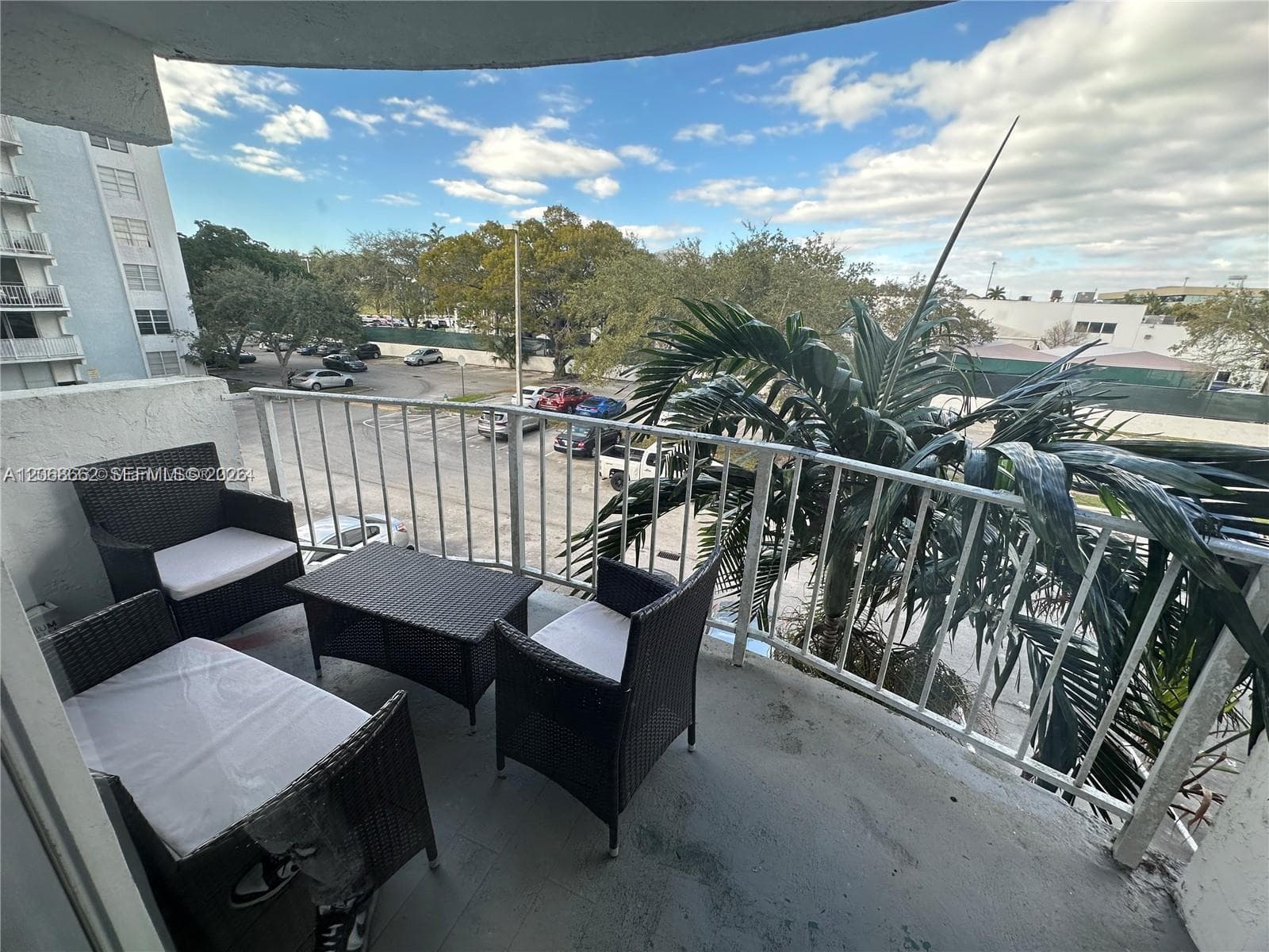 486 NW 165th St # b-303, Miami, FL 33169 photo 3