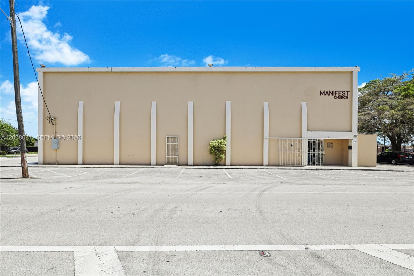 680 Superior St, Opa-Locka, FL 33054 photo 2