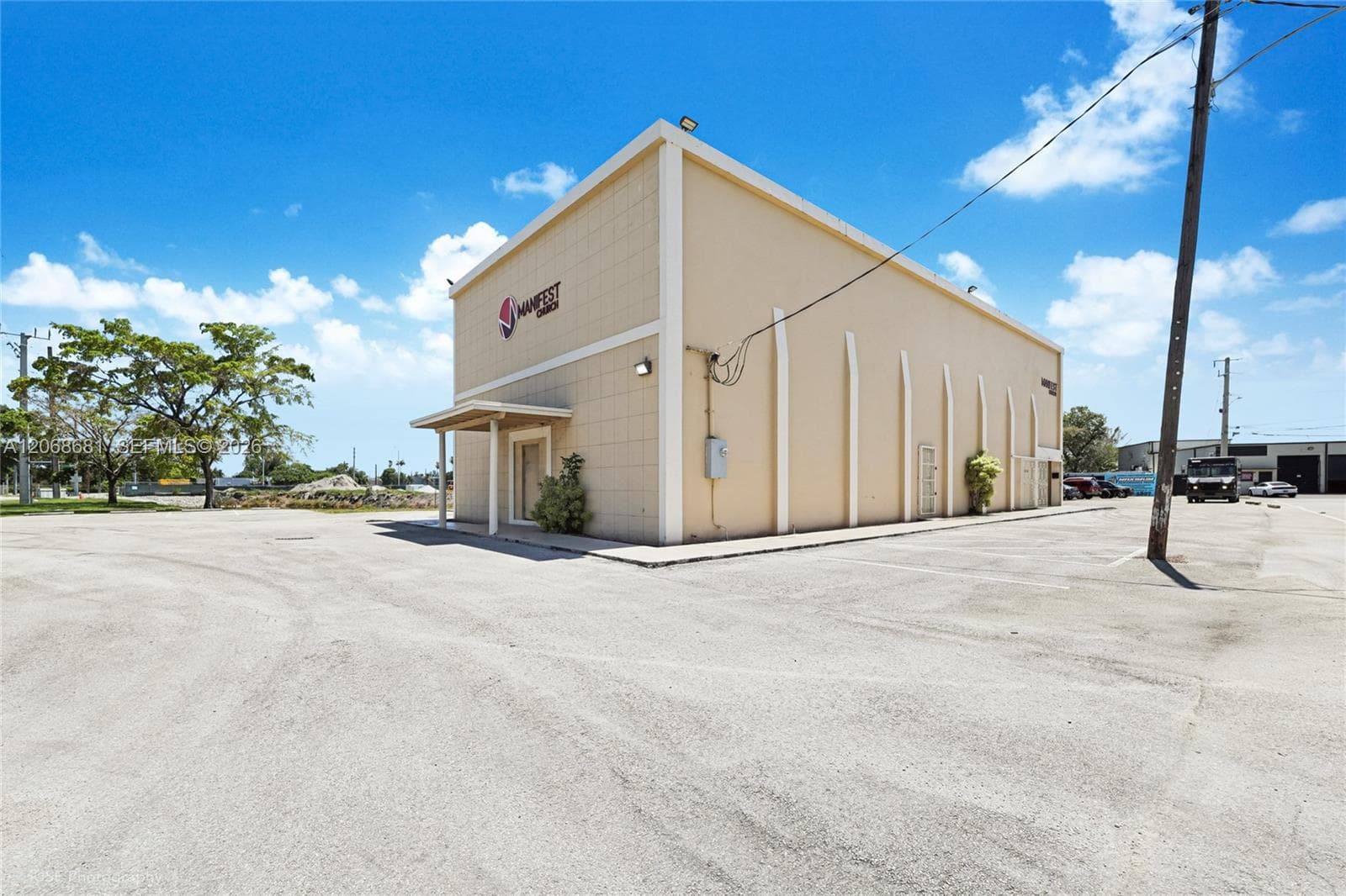 680 Superior St, Opa-Locka, FL 33054 photo 3