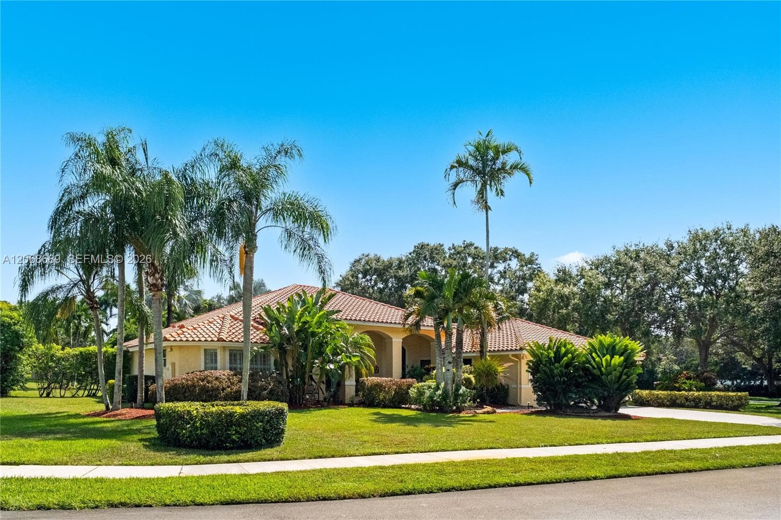 10660 SW 44th Ct, Davie, FL 33328 photo 3