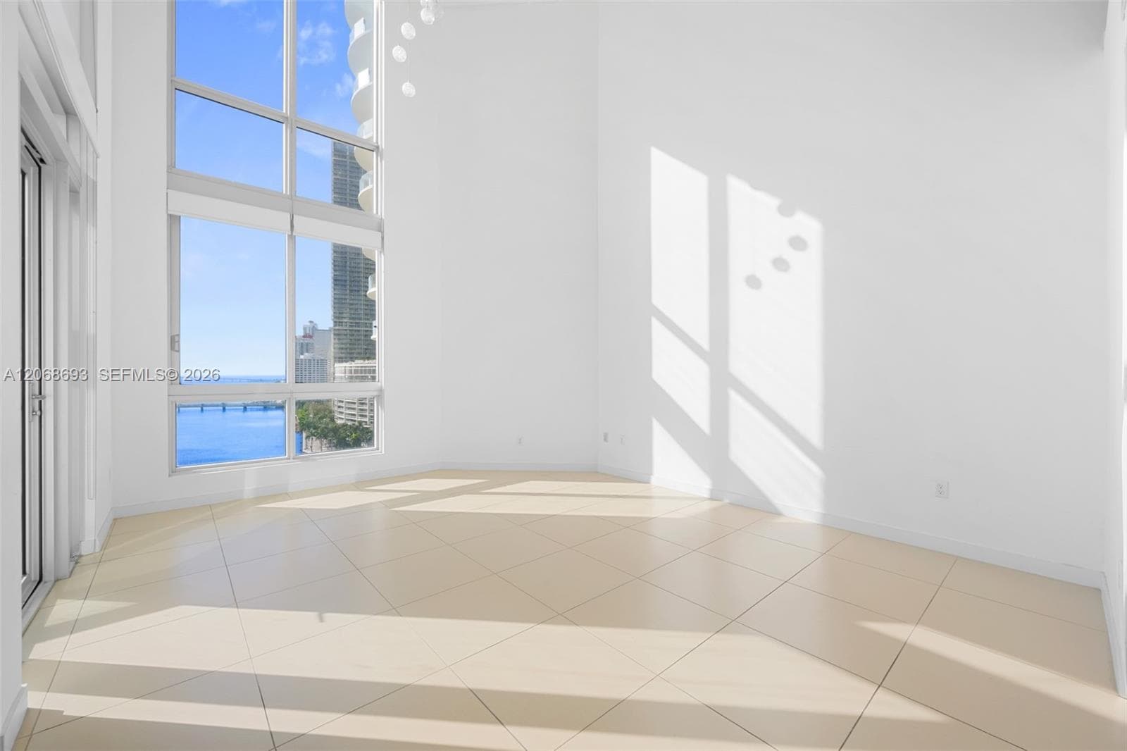 300 S Biscayne Blvd # L-1214, Miami, FL 33131 photo 4
