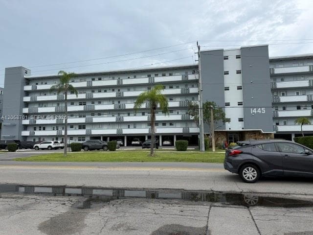 1445 Atlantic Shores Blvd # 605, Hallandale Beach, FL 33009 photo 2